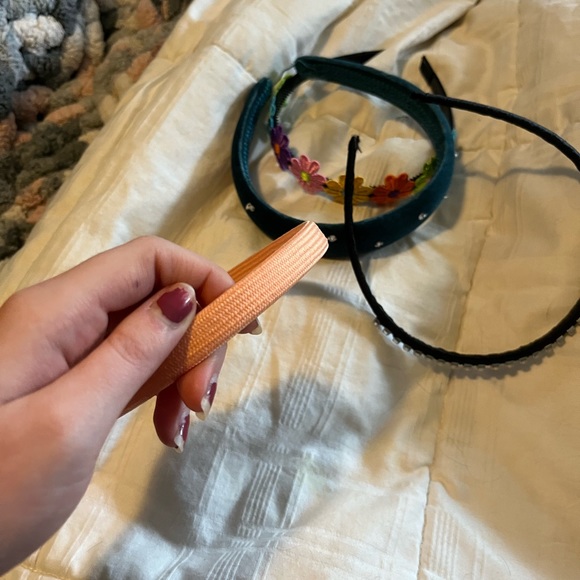 4 headbands for the price of one - Picture 5 of 6